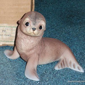 ROGER BROWN "AKIKU" BABY SEAL 1978 "LOVEABLE SERIES" COLLECTIBLE FIGURINE - NEW!